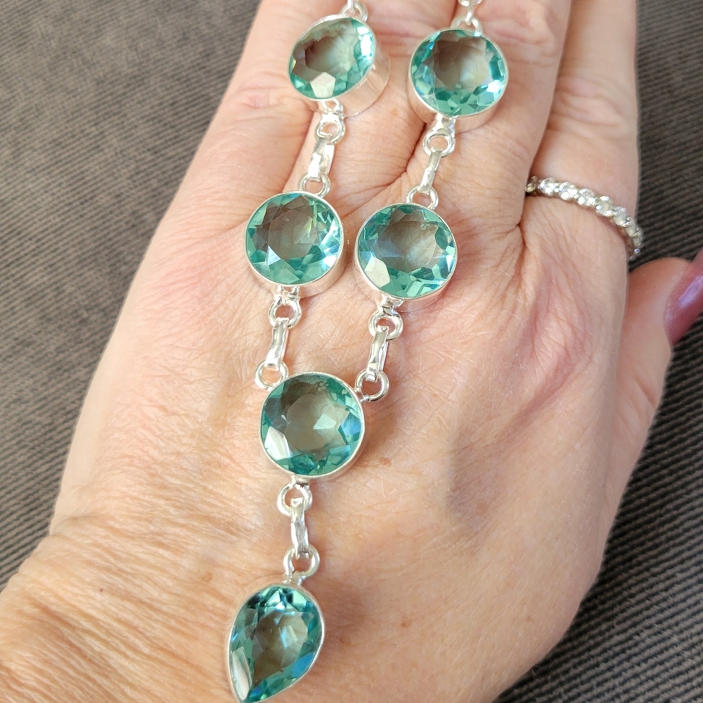 Elegant Silver and Blue Green Quartz Crystal Gemstone Necklace In 925 Silver